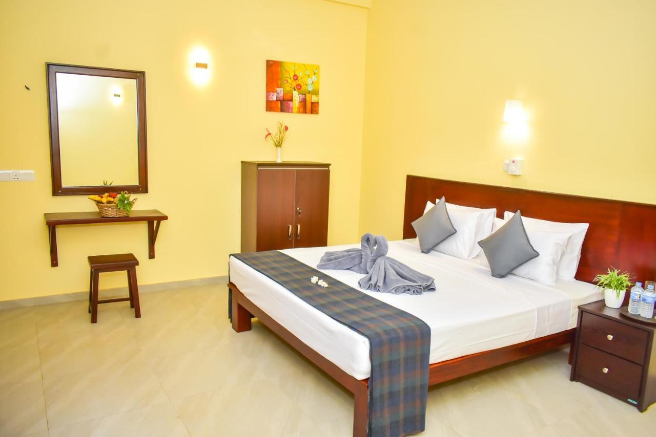 Onera Villa Hikkaduwa Extérieur photo