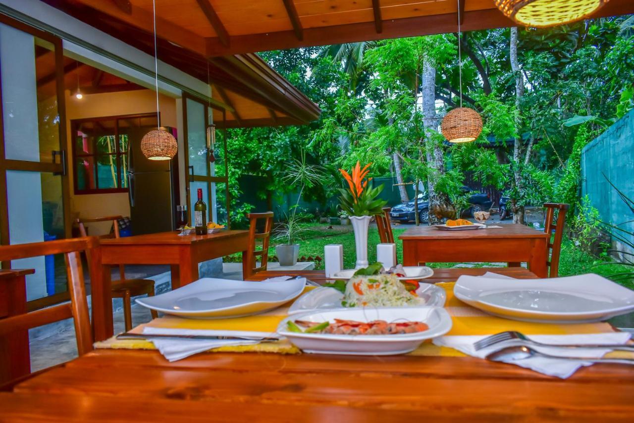 Onera Villa Hikkaduwa Extérieur photo