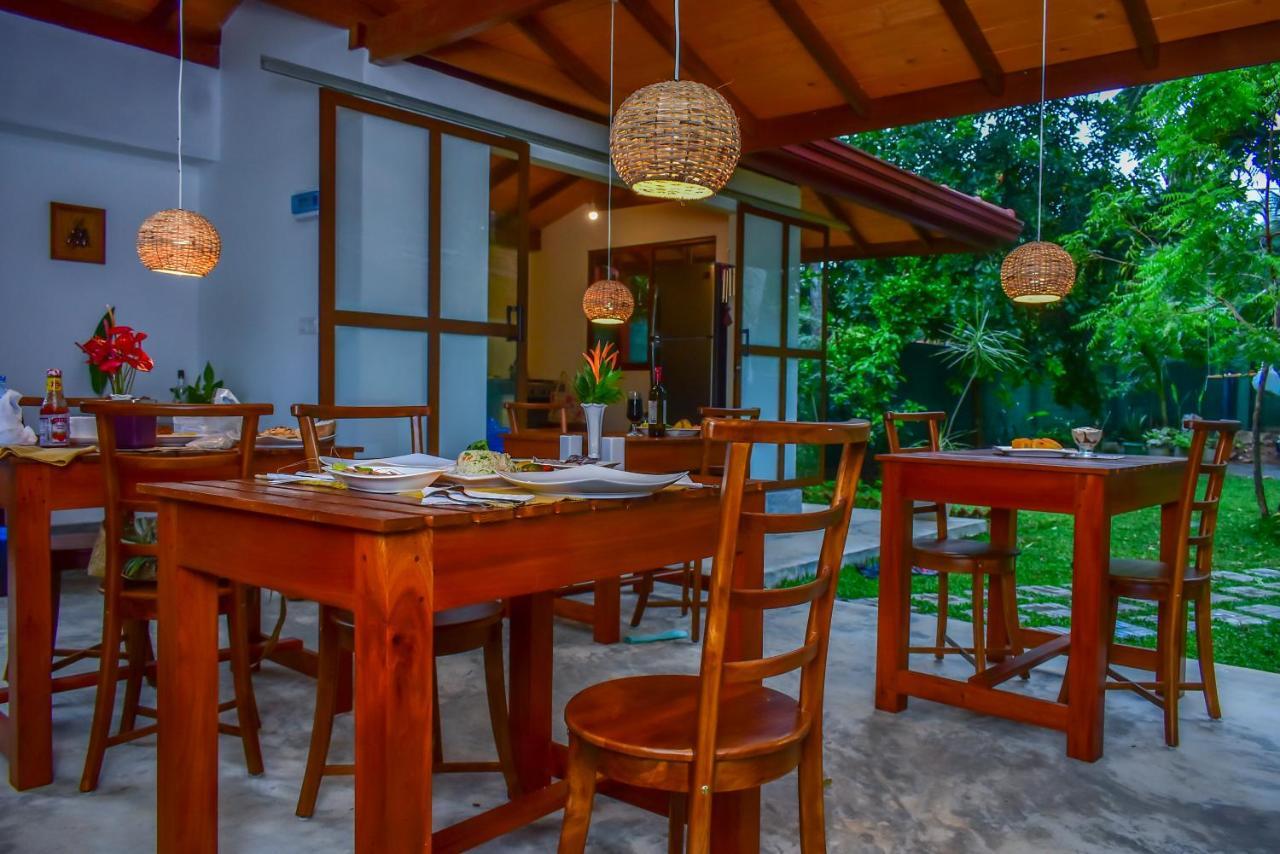 Onera Villa Hikkaduwa Extérieur photo